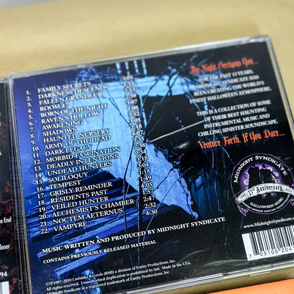 Halloween Music CDs Bundle of 6 Classic Holiday Party Sound Effects School Safe - Picture 6 of 9